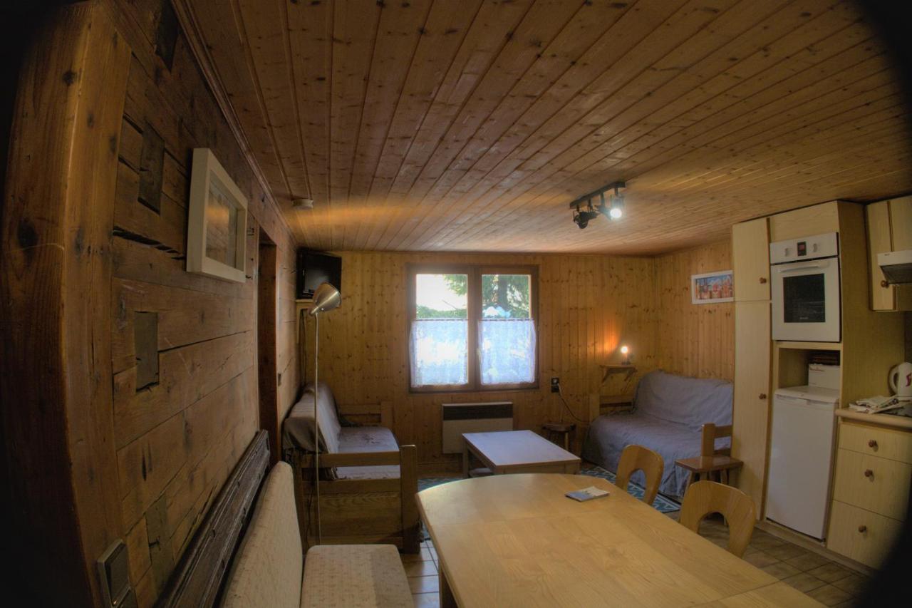 Charmieux Appartement En Chalet Typique Ле-Гран-Борнан Экстерьер фото